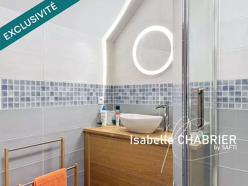 Maison, 253 m²