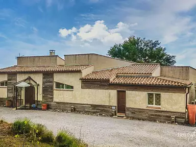 Maison, 326 m²