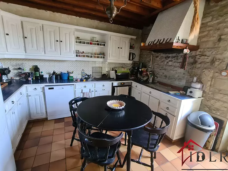 Maison, 210 m²