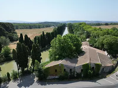 Immeuble, 930 m²