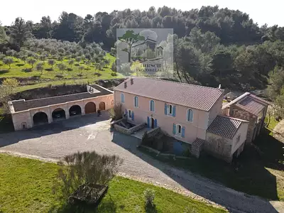 Maison, 440 m²