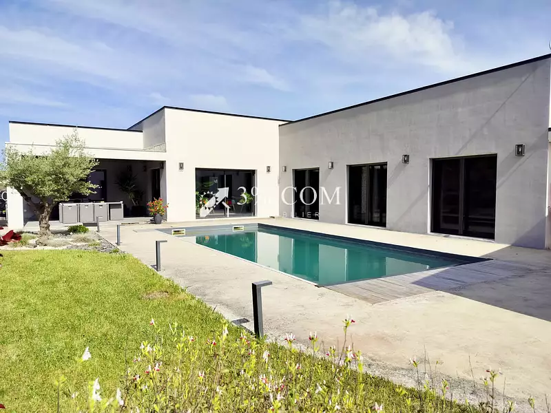 Maison, 200 m²