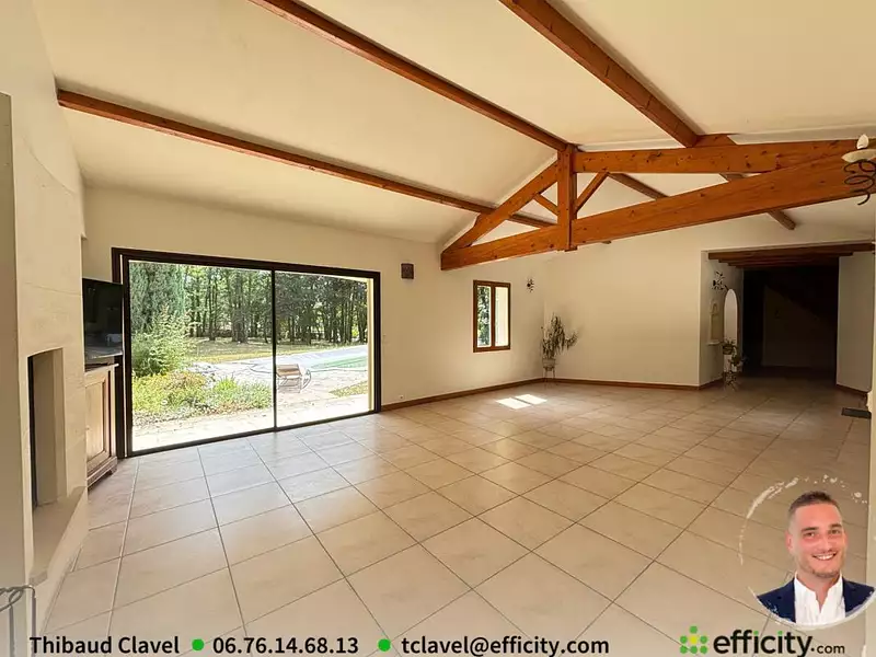 Maison, 215 m²