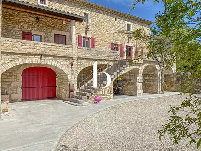 Maison, 265 m²
