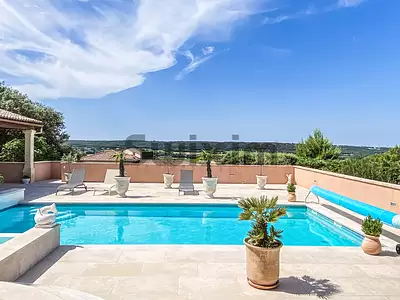 Maison, 257 m²