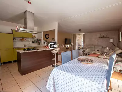 Immeuble, 347 m²