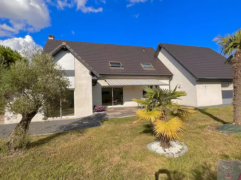 Maison, 204 m²
