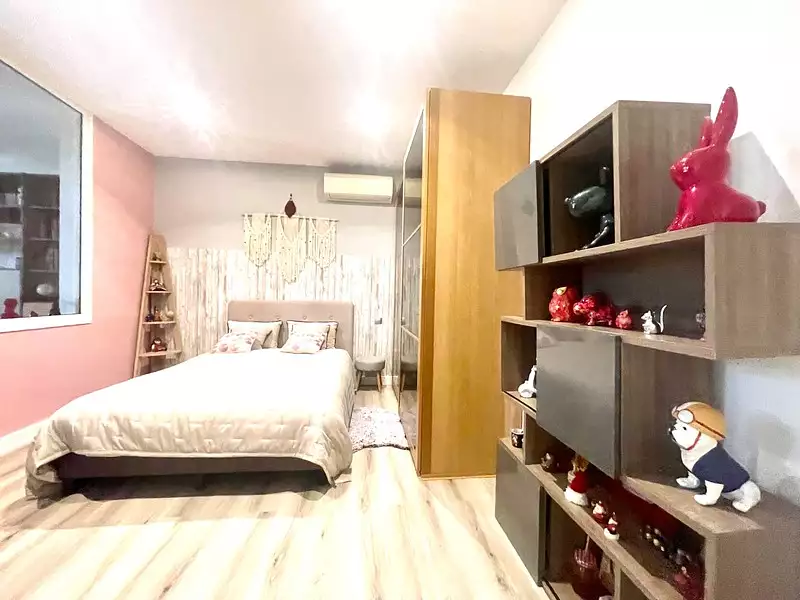 Maison, 192 m²