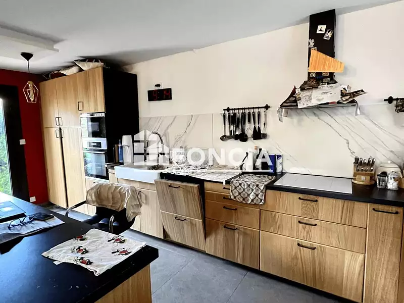 Maison, 183 m²