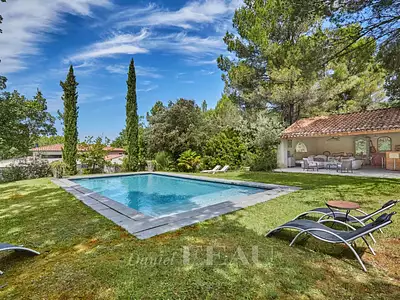 Maison, 146 m²