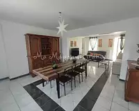 Maison, 166 m²