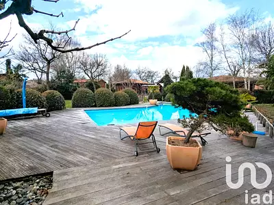 Maison, 243 m²