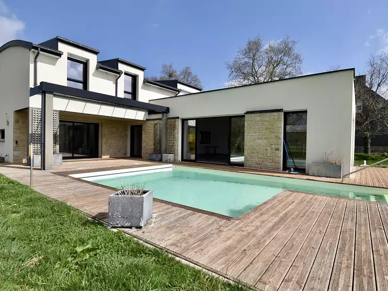 Maison, 285,18 m²