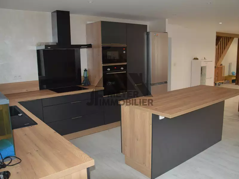 Maison, 200 m²