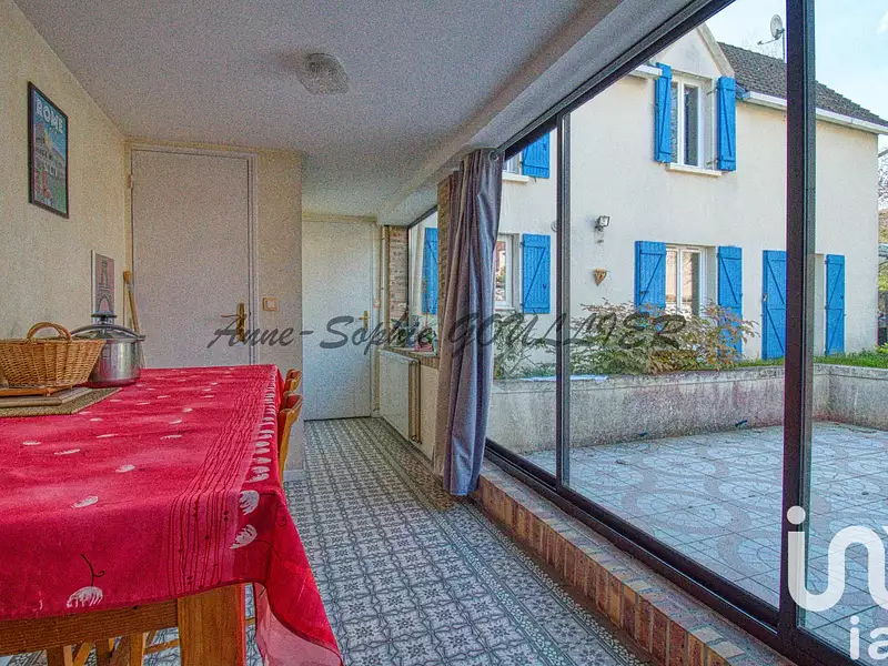 Maison, 260 m²