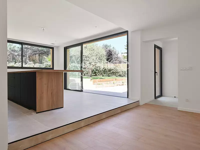 Maison, 180 m²