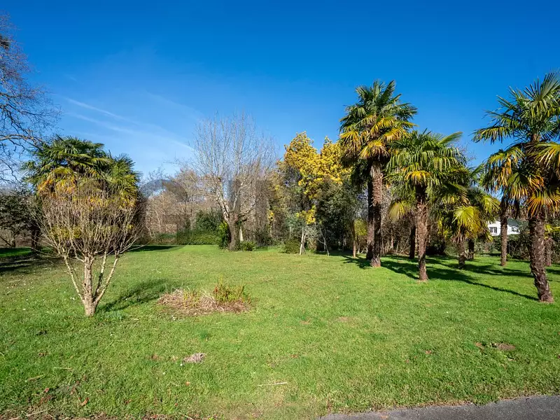 Terrain, 5 759 m²