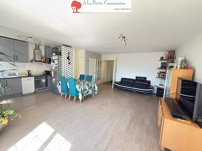 Maison, 77 m²