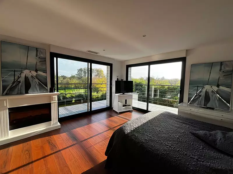 Maison, 166 m²