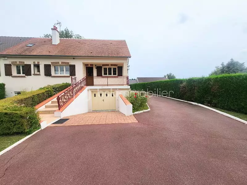 Maison, 136 m²