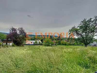Terrain, 818 m²