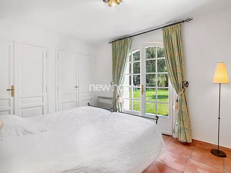 Maison, 270,24 m²