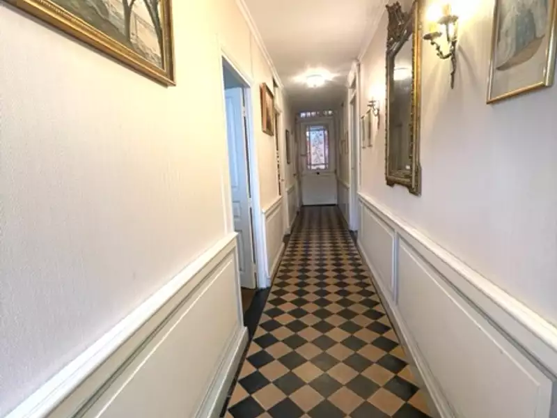 Maison, 246 m²