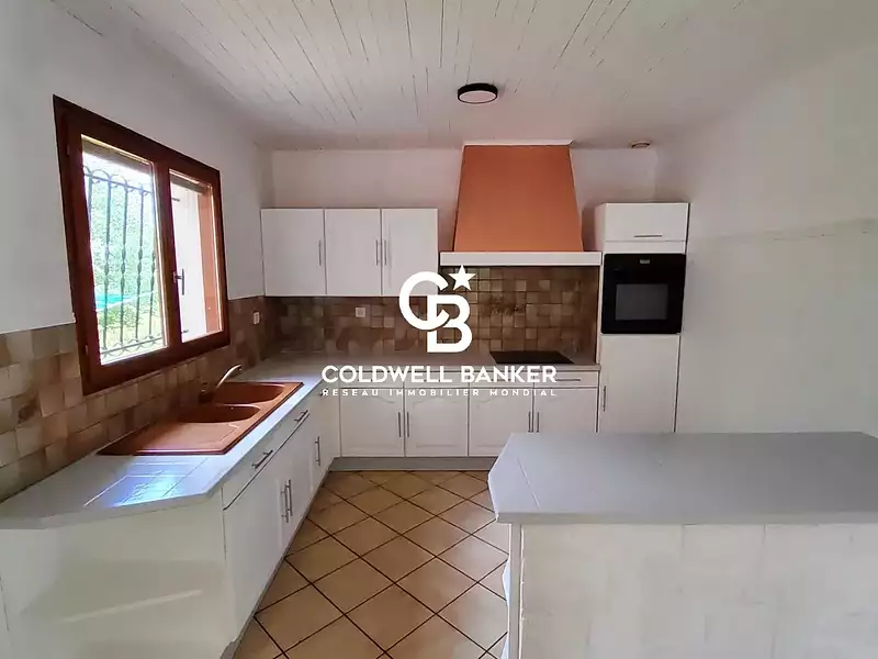 Maison, 220 m²