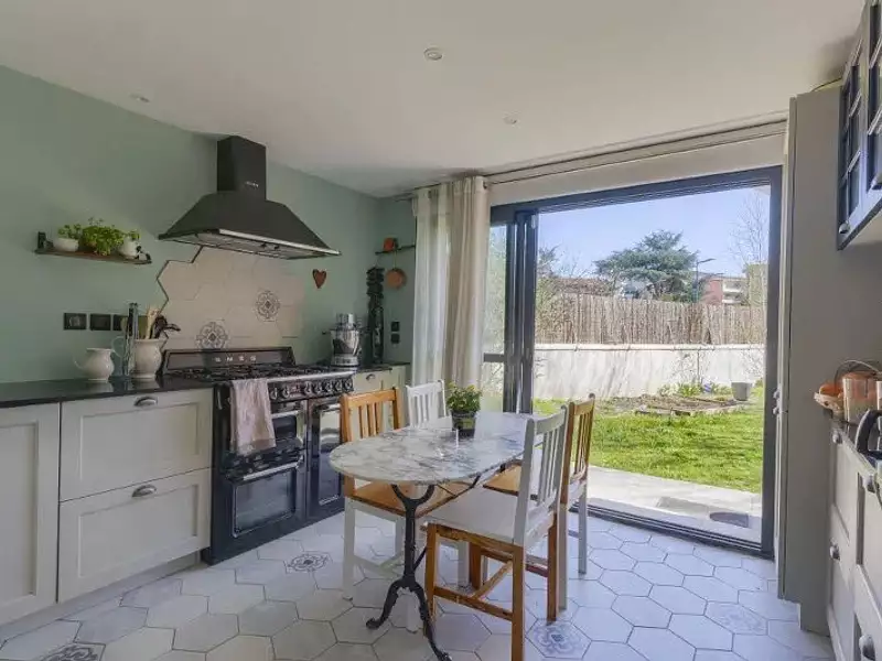 Maison, 170 m²