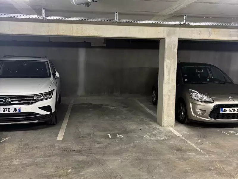Parking, 11 m²