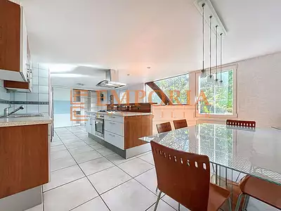 Maison, 345 m²