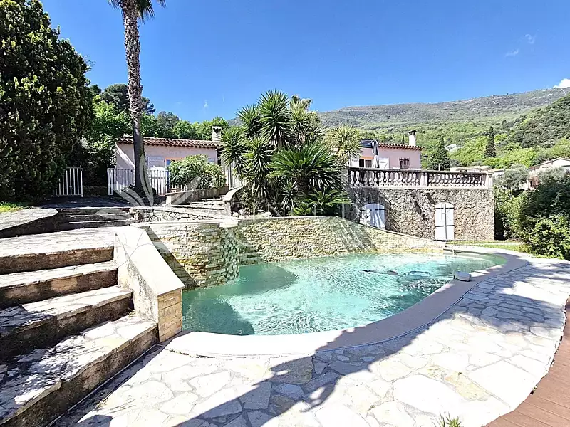 Maison, 180 m²