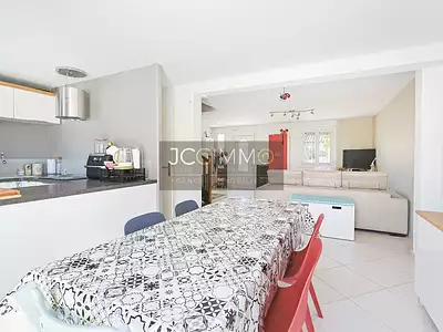 Maison, 112 m²