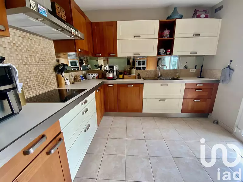 Maison, 202 m²