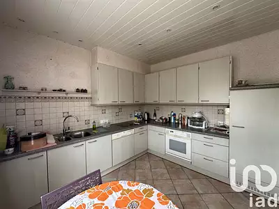 Maison, 180 m²