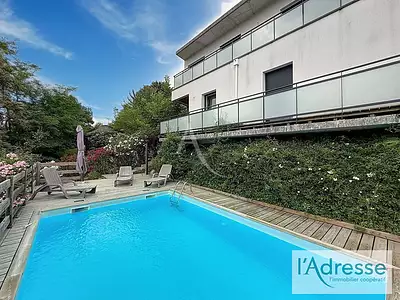 Maison, 240 m²