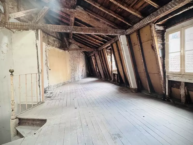 Immeuble, 90 m²