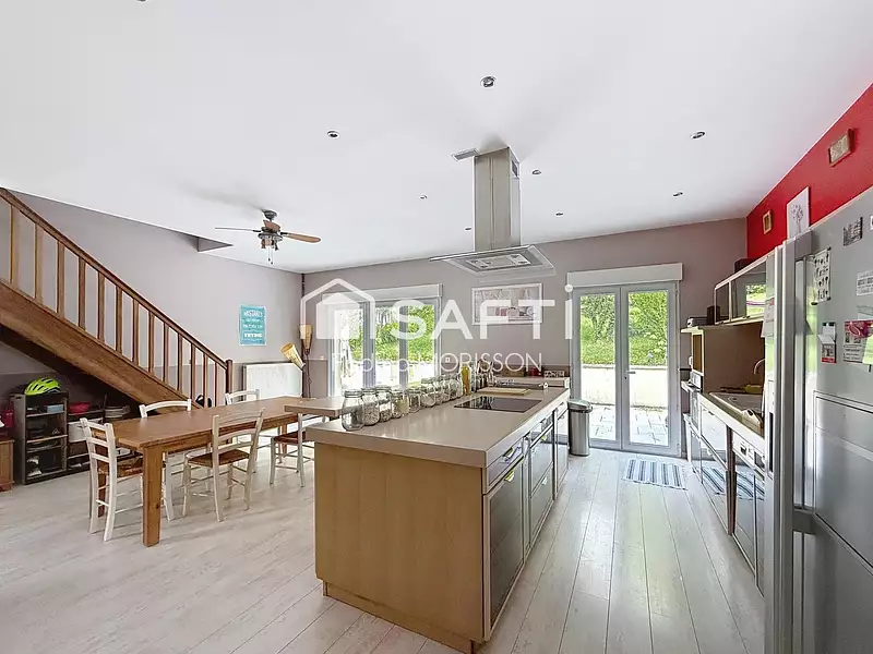 Maison, 170 m²