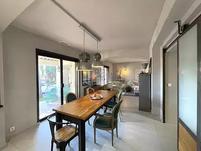 Maison, 167 m²