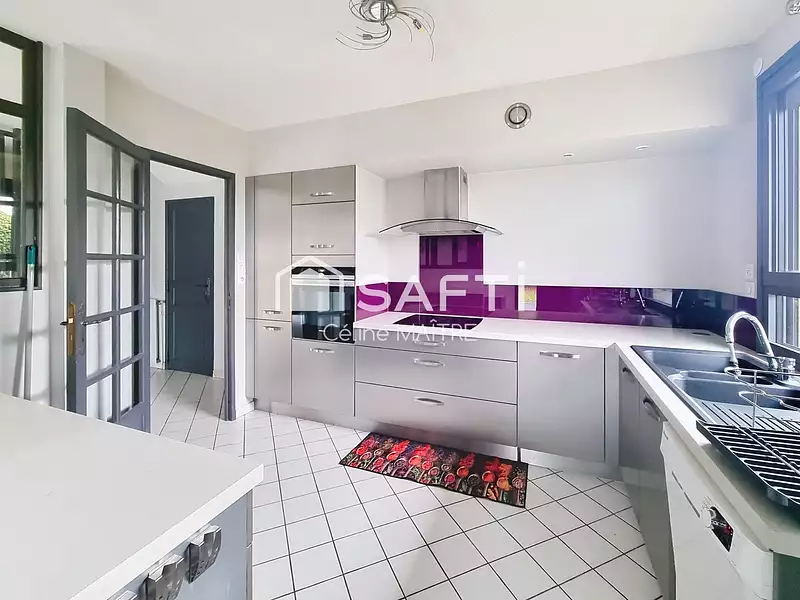 Maison, 156 m²