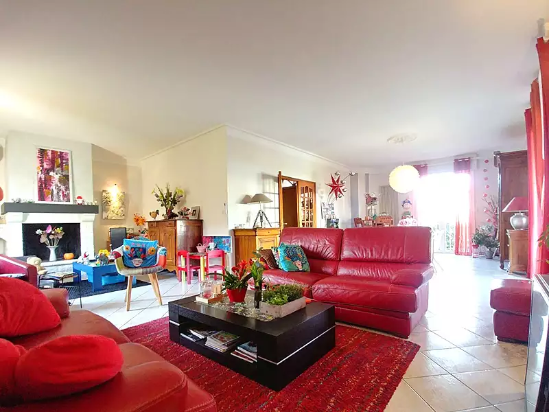 Maison, 199 m²