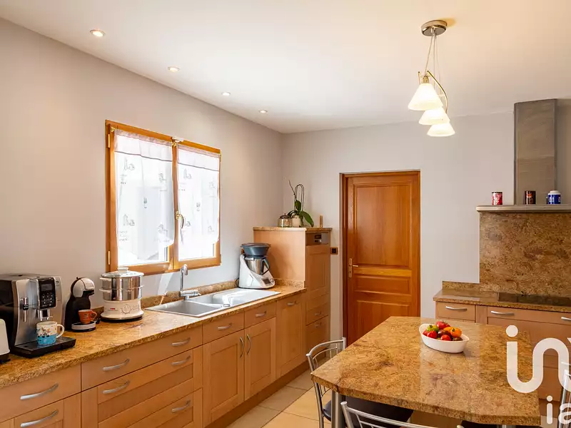 Maison, 203 m²