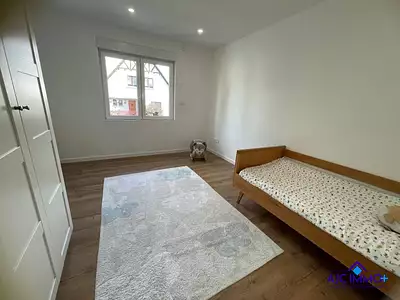 Maison, 195 m²