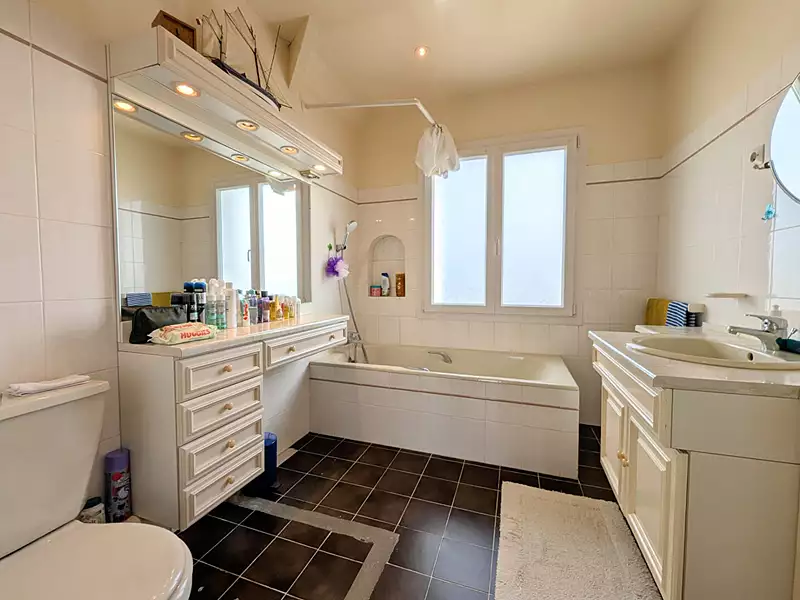 Maison, 145 m²