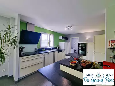 Maison, 146 m²