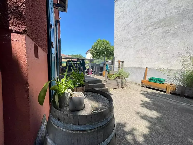 Immeuble, 70 m²