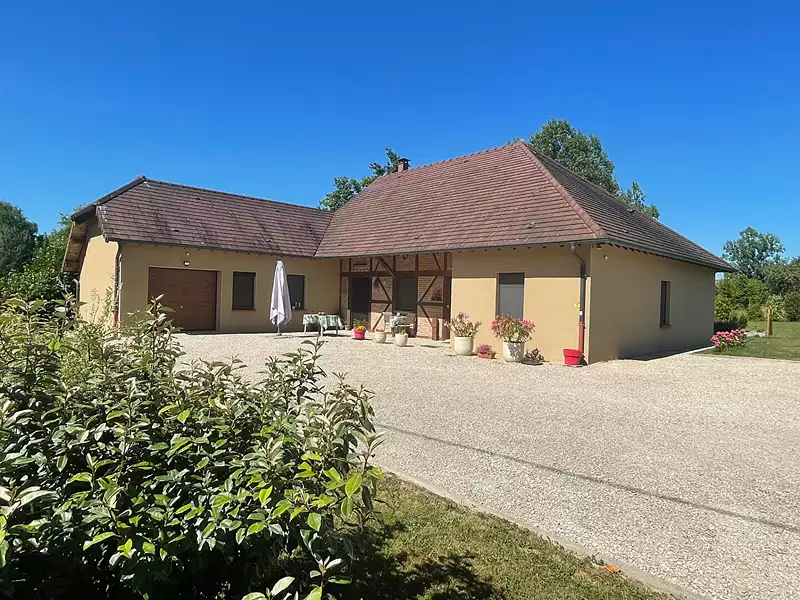 Maison, 155,89 m²