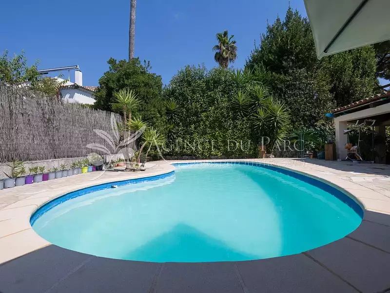 Maison, 168 m²