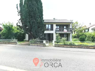 Maison, 166 m²