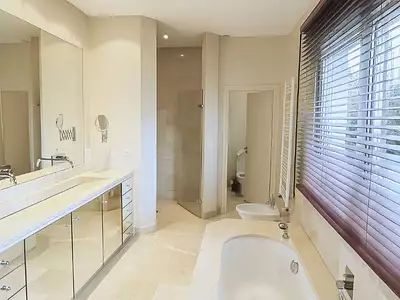 Maison, 245 m²